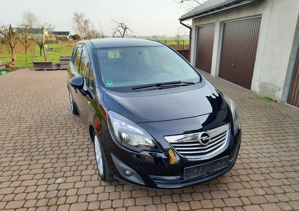 Opel Meriva cena 22900 przebieg: 208000, rok produkcji 2011 z Krośniewice małe 379